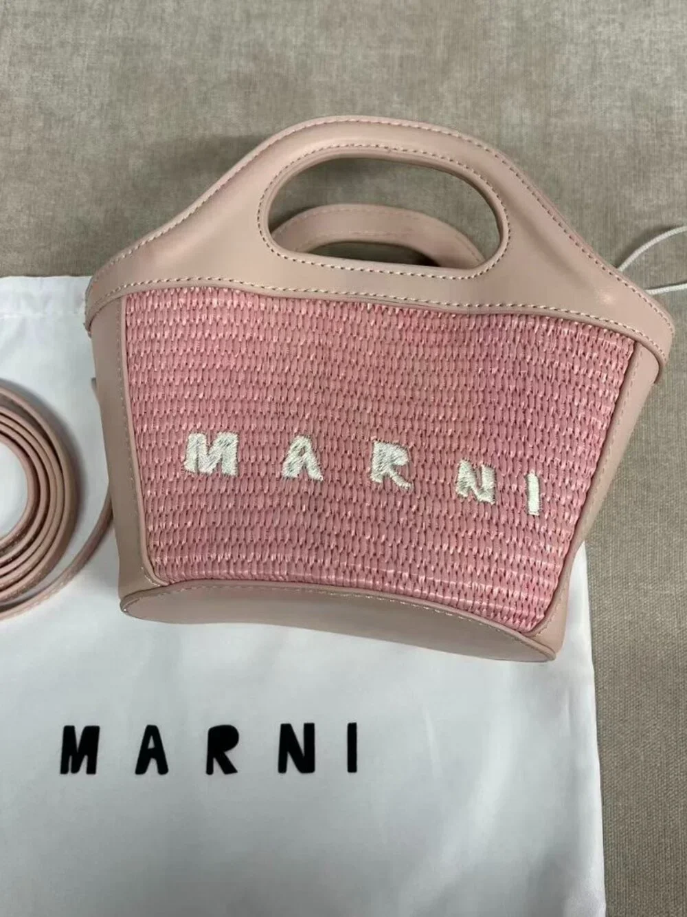 Marni Blush Woven Straw Mini Basket Handbag - Picture 3 of 6